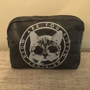 Graphic make-up/travel bag